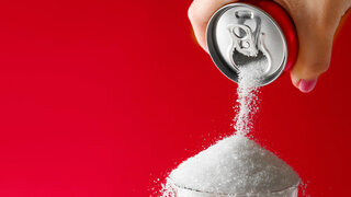 Zucker aus der Cola-Dose