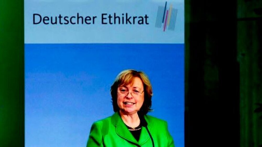 Staatsministerin Prof. Maria Böhmer forderte die Förderung interkultureller Kompetenz in den Ausbildungskonzepten der Gesundheitsberufe.