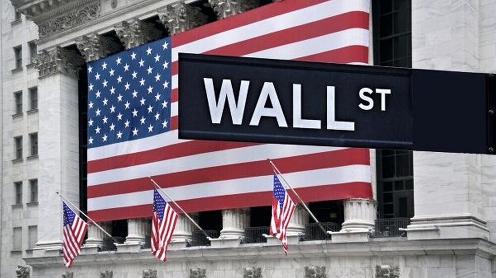 Mit ihrem gigantischen Schuldenstand stehen auch die USA am Rand eines Staatsbankrotts und zittern wie andere Länder auch vor den Noten der Ratingagenturen.