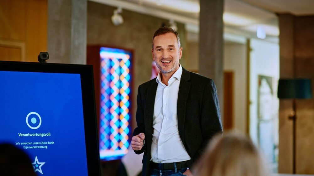 Unternehmensgründer von zwei.7 Karsten Wulf. Unternehmensgründer von zwei.7 Karsten Wulf.