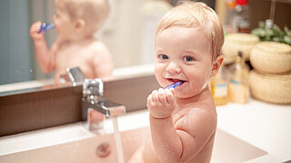 Baby Kind Zahnbürste Kinderzahngesundheit Kinderzähne