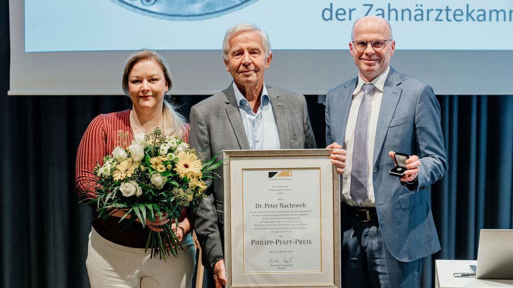 Philipp-Pfaff-Preis 2023 Barbara Plaster, Peter Nachtweh und Karsten Heegewaldt bei der Verleihung des Philipp-Pfaff-Preises 2023