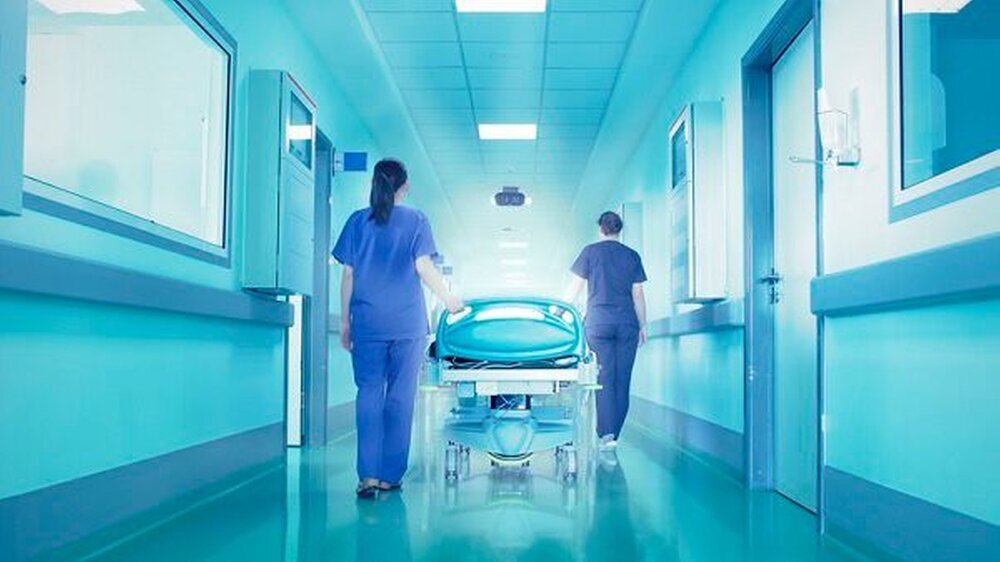 Pflegekräfte in Krankenhäusern beurteilen ihre Situation mehrheitlich als unbefriedigend.