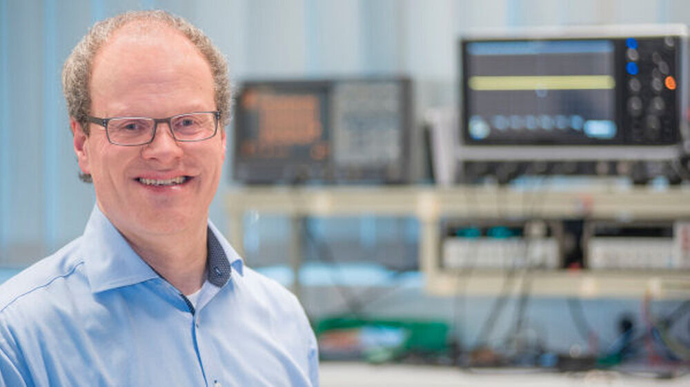 Dr.-Ing. Rüdiger Rupp, Leiter der Sektion Experimentelle Neurorehabilitation des Querschnittzentrums an der Orthopädischen Universitätsklinik Heidelberg, entwickelte zusammen mit seinem Team die Funkschiene für Alberto.
