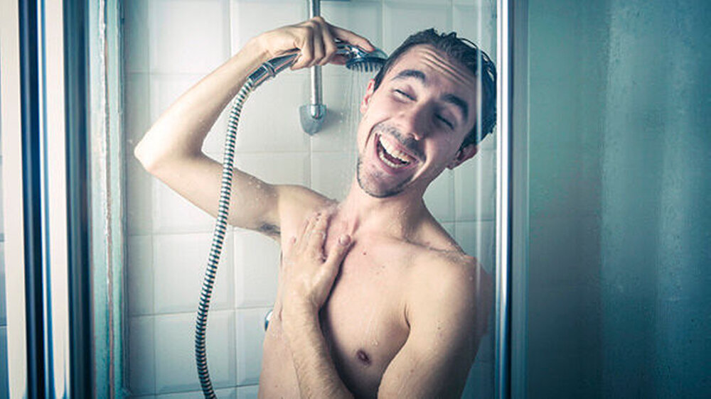 Lieder ausschließlich auf "hahaha" singen. Ideal zum Üben unter der Dusche.