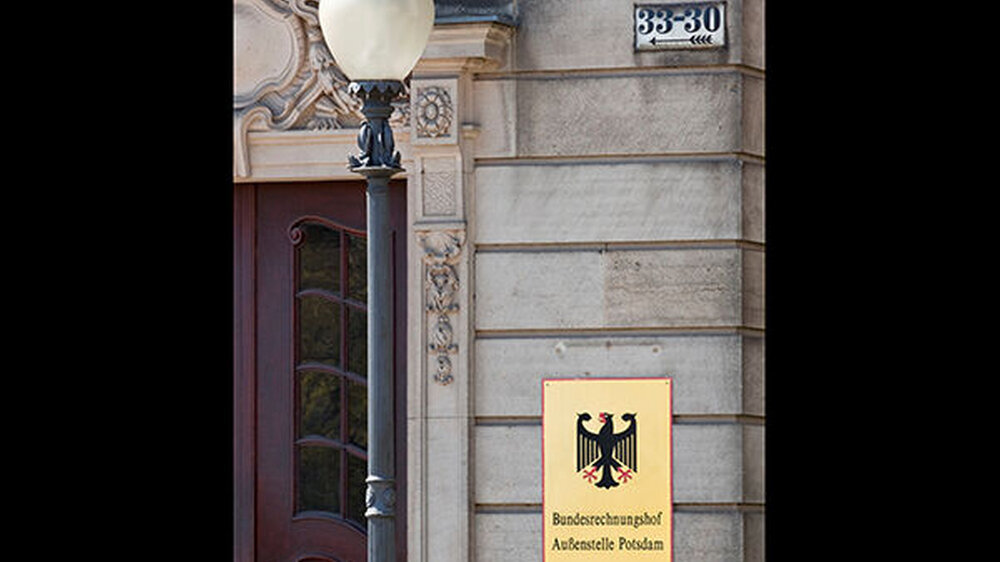 Der Bundesrechnungshof in Bonn (hier die Außenstelle Potsdam) nimmt sich der Ungereimtheiten um die UPD an.