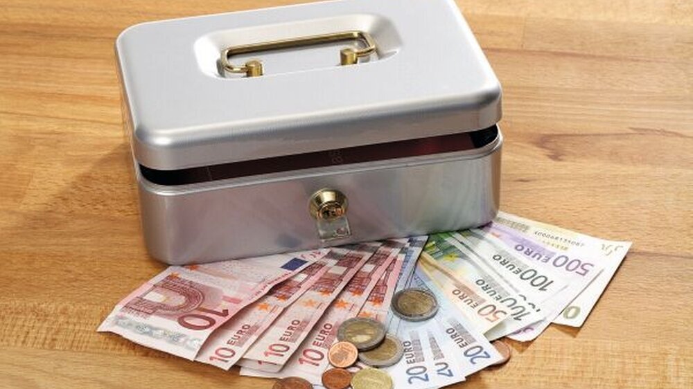 Ob Staats- oder Privatfinanzen: Wie viel letztlich in der Kasse verbleibt, ist immer eine Frage solider Haushaltsführung.