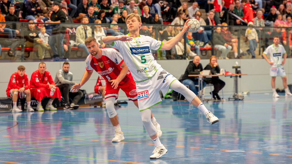 Handballer Tristan Kirschner spielt in der Bundesliga (HSG Wetzlar) und studiert Zahnmedizin.