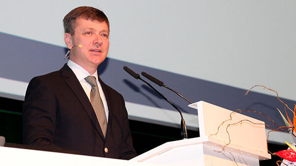 Um die physiologische und pathologische Knochenheilung bei der Implantatplanung ging es im Vortrag von Reinhard Gruber, Professor für Orale Biologie an der Medizinischen Universität Wien. Molekulare und zelluläre Aspekte der Knochenheilung bilden dazu