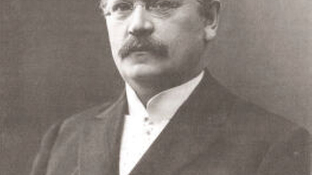 Otto Walkhoff (1860–1934): Er war der erste Zahnarzt, der Röntgenaufnahmen von Zähnen machte. |