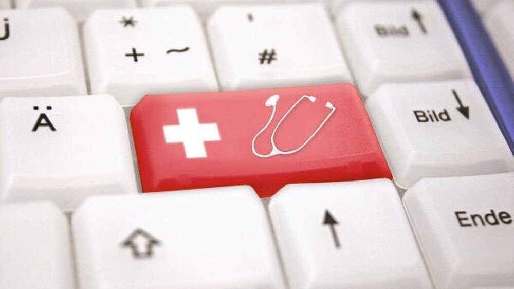 Teleassistierte Nachsorge gibt dem Patienten die Möglichkeit, sich zuhause zu erholen – für die Krankenhäuser ist es ökonomisch vorteilhaft, während die Versorgungsqualität gewährleistet bleibt.