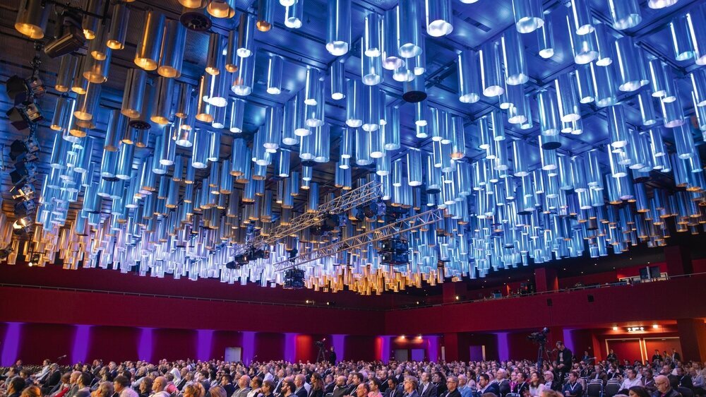 Das wissenschaftliche Programm war offensichtlich gut gewählt — rund 2.000 Zahnärztinnen und Zahnärzte hatten sich angemeldet.