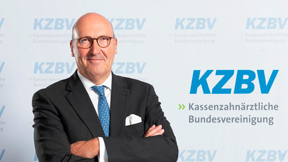 Dr. Karl-Georg Pochhammer,\r\nStellvertretender Vorsitzender\r\ndes Vorstandes der\r\nKassenzahnärztlichen\r\nBundesvereinigung