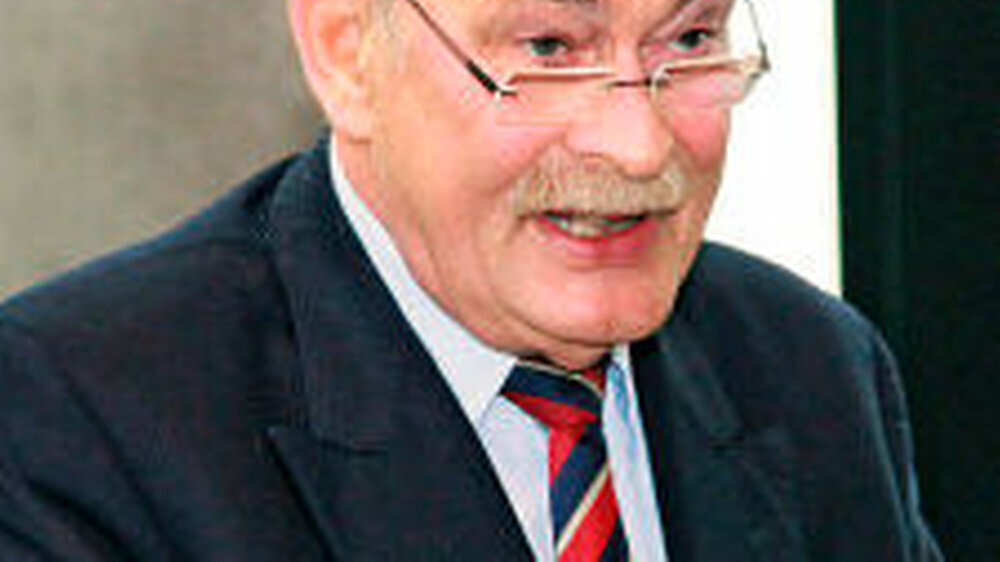 „Dies ist mein achter Zahnärztetag“,sagte Prof. Dr. Wolfgang Sprekels und freute sich über den ausgebuchten Saal. |