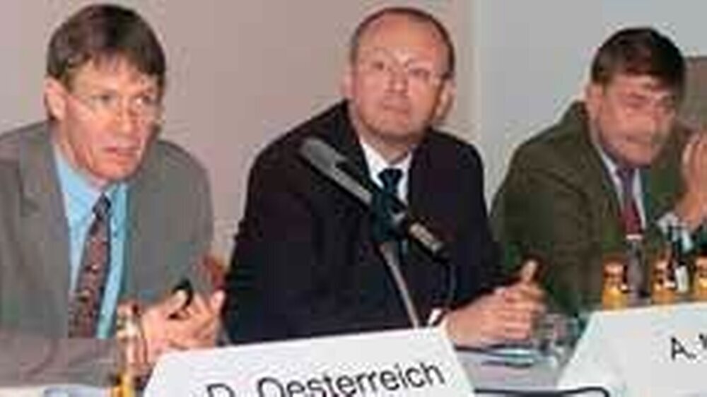 Dietmar Oesterreich, RA Arno Metzler, Prof. Dr. Wolfgang Sprekels (v.l.n.r.)