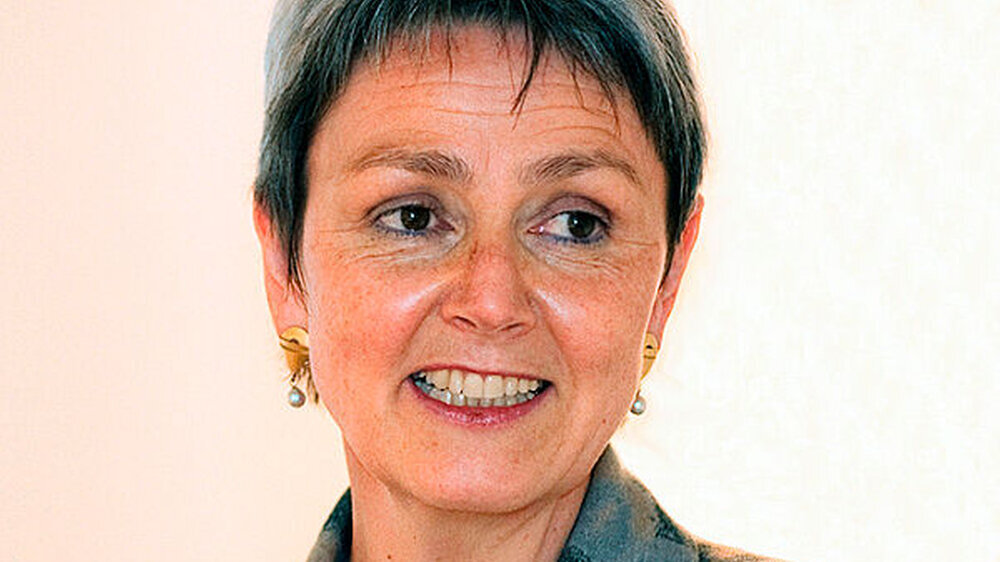 Dr. Ute Maier ist Vorsitzende der KZV Baden-Württemberg und führt den Vorsitz der KZBV-AG „PAR-Strategie“. | Dr. Ute Maier ist Vorsitzende der KZV Baden-Württemberg und führt den Vorsitz der KZBV-AG „PAR-Strategie“. |