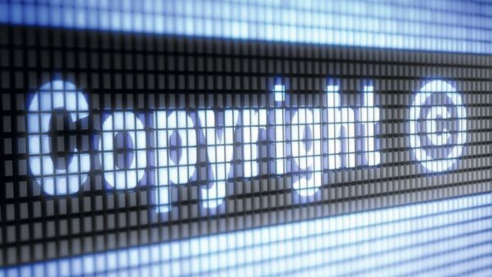 Durch die stete Änderung der Nutzungsgewohnheiten gilt im Internet, was im analogen Zeitalter undenkbar war: Täglich besteht die Gefahr, eine Urheberrechtsverletzung zu begehen.