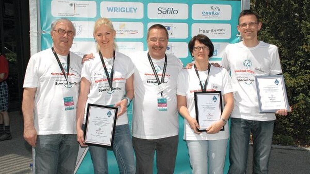 Regionale Koordinatoren vom „Special Smiles“-Programm mit dem nationalen Leiter: Dr. Christian Bolstorff, Dr. Jasmin Schnorrenberg, Dr. Christoph Hils, Dr. Ina M. Schüler, ZA Bernhard Ising.