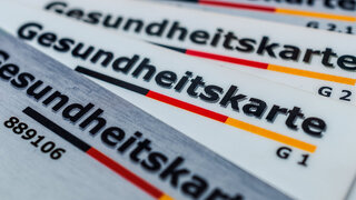 Verschiedene Versionen von Gesundheitskarten