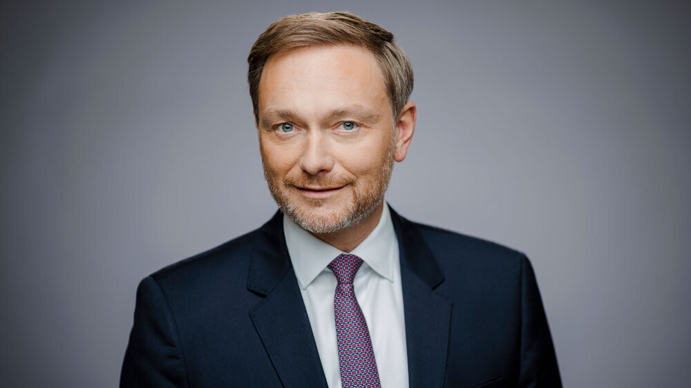 Porträt des FDP-Vorsitzenden und Bundesfinanzministers Christian Linder Porträt des FDP-Vorsitzenden und Bundesfinanzministers Christian Linder