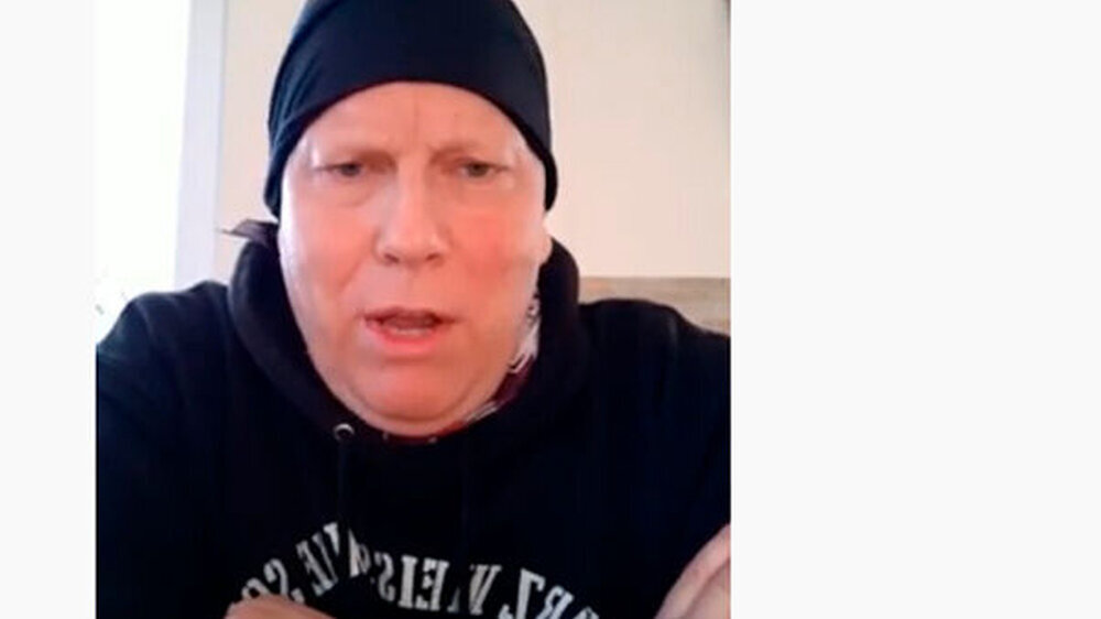 „Auch in Zeiten von Corona, in denen man meint, die Welt steht still, gibt es leider Krankheiten, die keinen Stillstand haben, sondern auf Hilfe von außen angewiesen sind“, sagt der an akuter myeloischer Leukämie erkrankte Zahnarzt Jochen Albrecht.