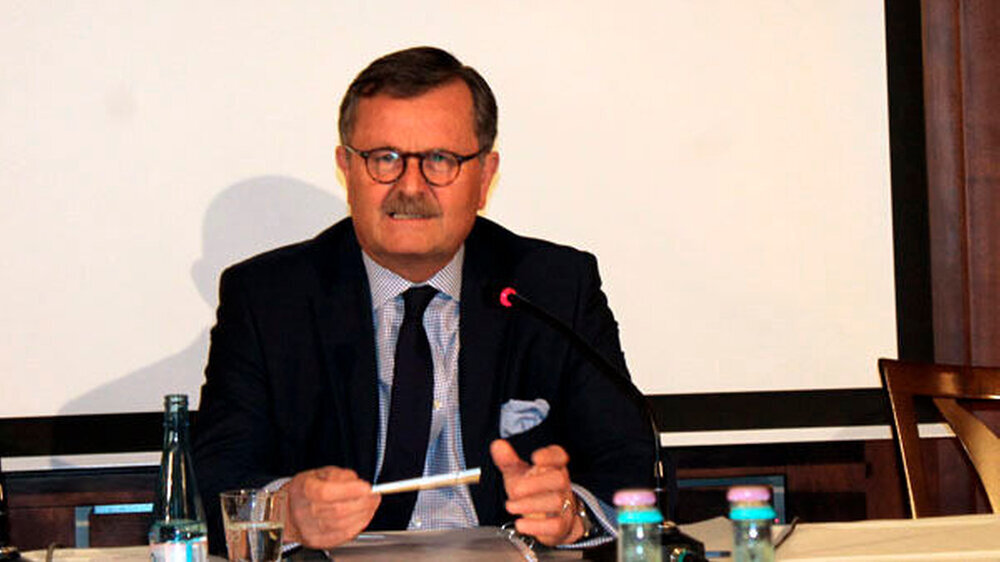 Der Präsident der Bundesärztekammer, Prof. Frank Ulrich Montgomery, auf der Vorab-Pressekonferenz zum Deutschen Ärztetag in Berlin.