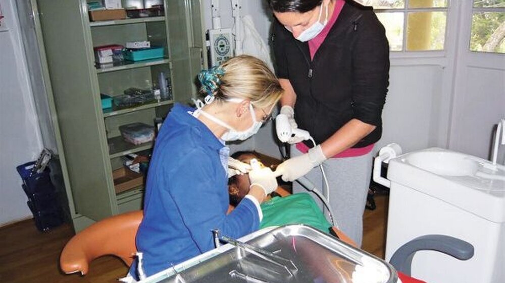 Viel zu tun: Dentalfluorose und Zahnstein dominierten die Diagnosen.