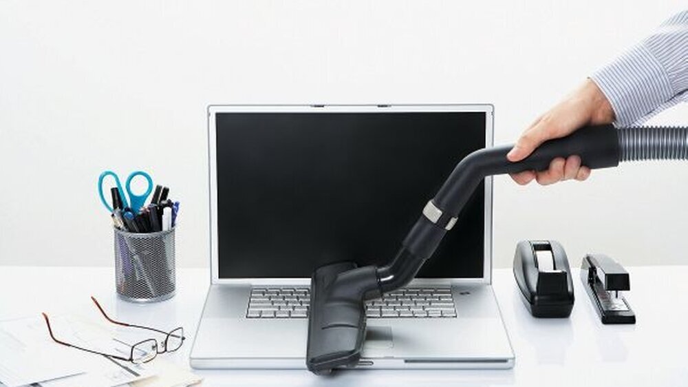 Für die regelmäßige Reinigung des Computers von Datenmüll gibt es durchdachte Software, wie etwa den CCleaner.