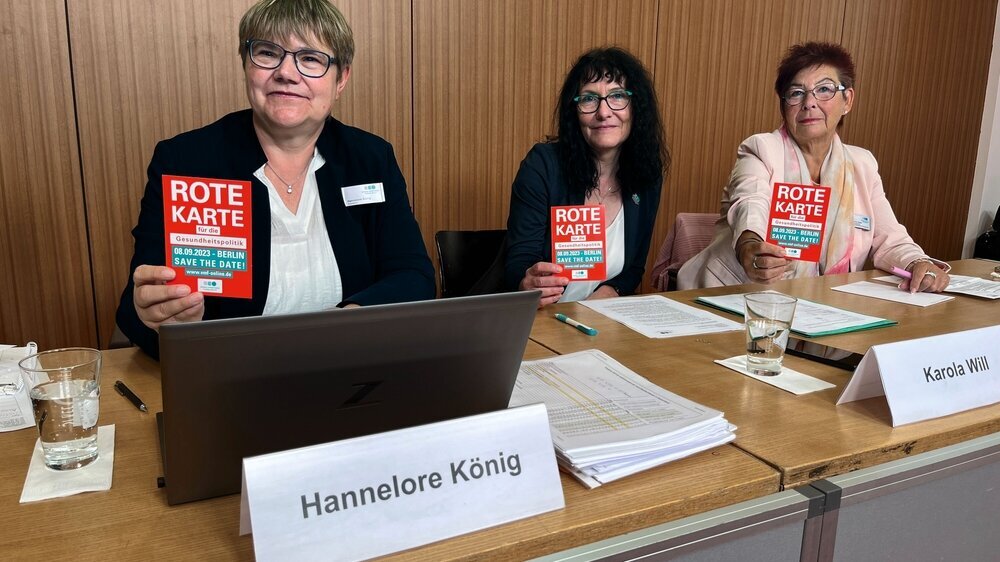 Vorstand der Gewerkschaft vmf bei einer Pressekonferenz in Berlin. Vorstand der Gewerkschaft vmf bei einer Pressekonferenz in Berlin.