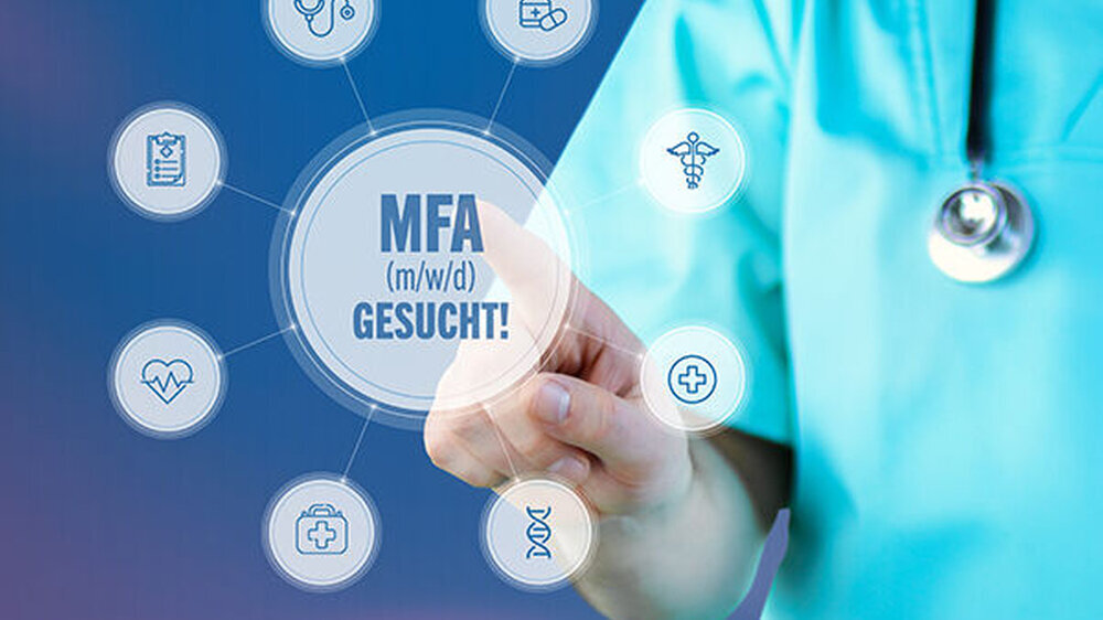 Die Nachfrage nach Ausbildungsstellen ist hoch: Mehr als die Hälfte der in der Zi-Analyse ausgewerteten Einrichtungen erhielt vier und mehr Bewerbungen je Stelle. Doch in rund 46 Prozent der Praxen und MVZ () waren nicht einmal die Hälfte der BewerberIn