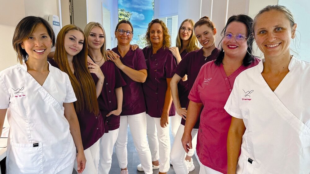 White Line Dentistry aus Tuningen White Line Dentistry aus Tuningen