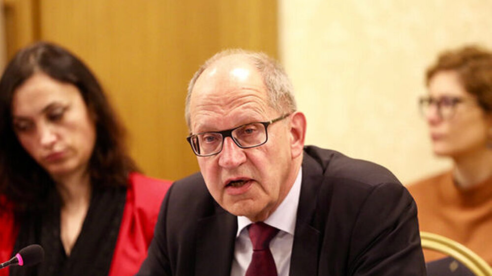 BZÄK-Präsident Dr. Peter Engel wirbt in Tirana für das europäische Kammersystem.