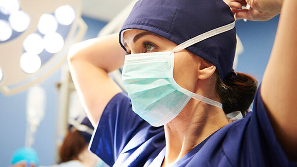 Der Hartmannbund dokumentiert die von den Kliniken gezahlten PJ-Vergütungen: Etwa 60 Prozent der erfassten 769 Kliniken zahlen den PJlern 400 Euro oder weniger im Monat, 19 Prozent nichts. Nur 0,3 Prozent zahlen eine Leistungsvergütung in Höhe des von