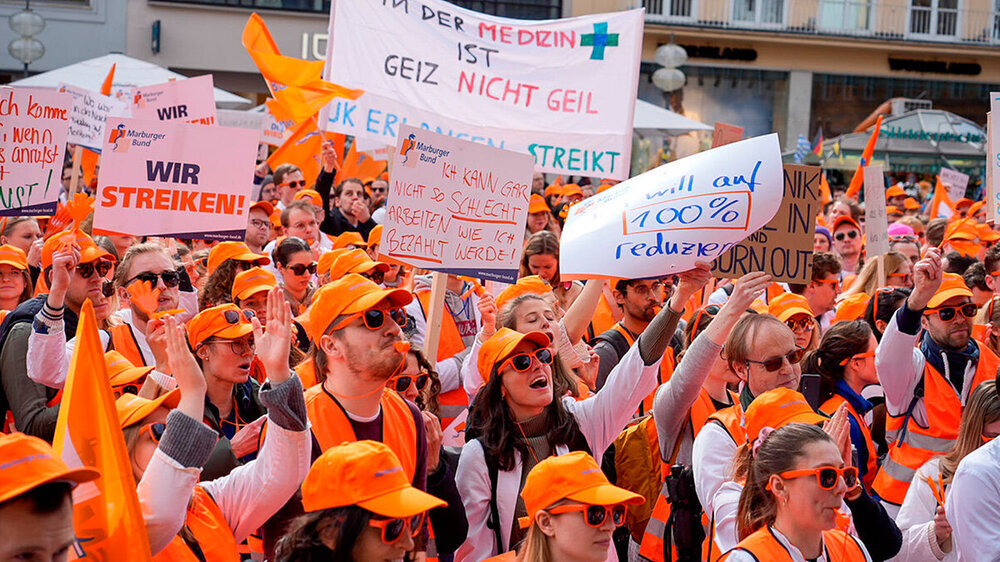 Hohe Beteiligung beim Streik der Klinikärzte Hohe Beteiligung beim Streik der Klinikärzte