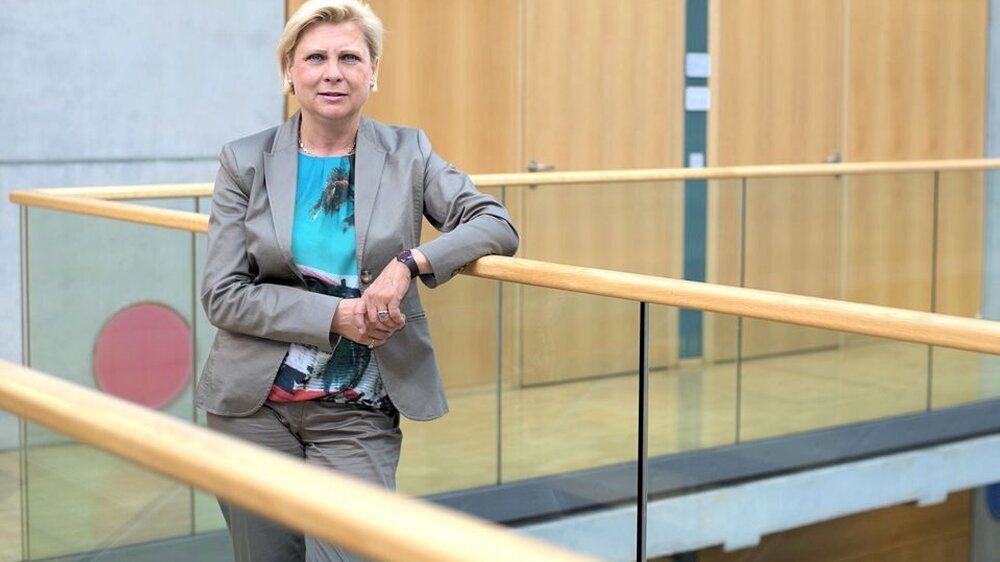 "Eine Einigung, die sich einzig und allein auf die Angleichung der Honorarordnungen beschränkt, halte ich für gefährlich" warnt SPD-Gesundheitsexpertin Hilde Mattheis ihre Partei.