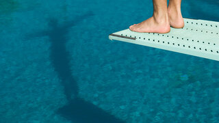 Symbolbild Einmeterbrett Pool