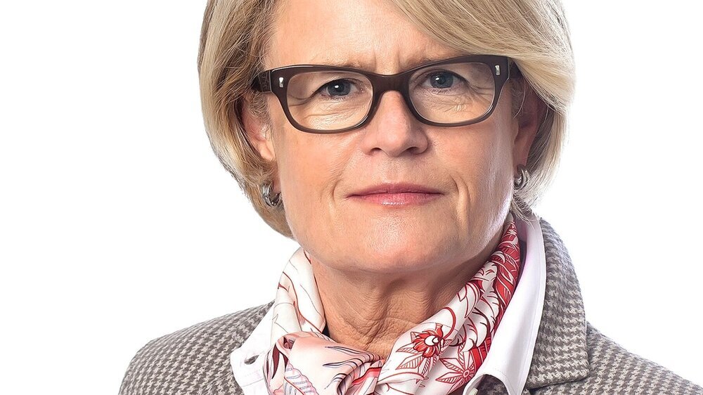Im Oktober wurde die vierte Kohorte zum Hamburger Modellstudiengang iMED DENT begrüßt. Dr. Bärbel Kahl-Nieke, Ärztliche Leiterin des Zentrums für Zahn-, Mund- und Kieferheilkunde des UKE, hat den neuen Ausbildungsgang maßgeblich mitgestaltet.