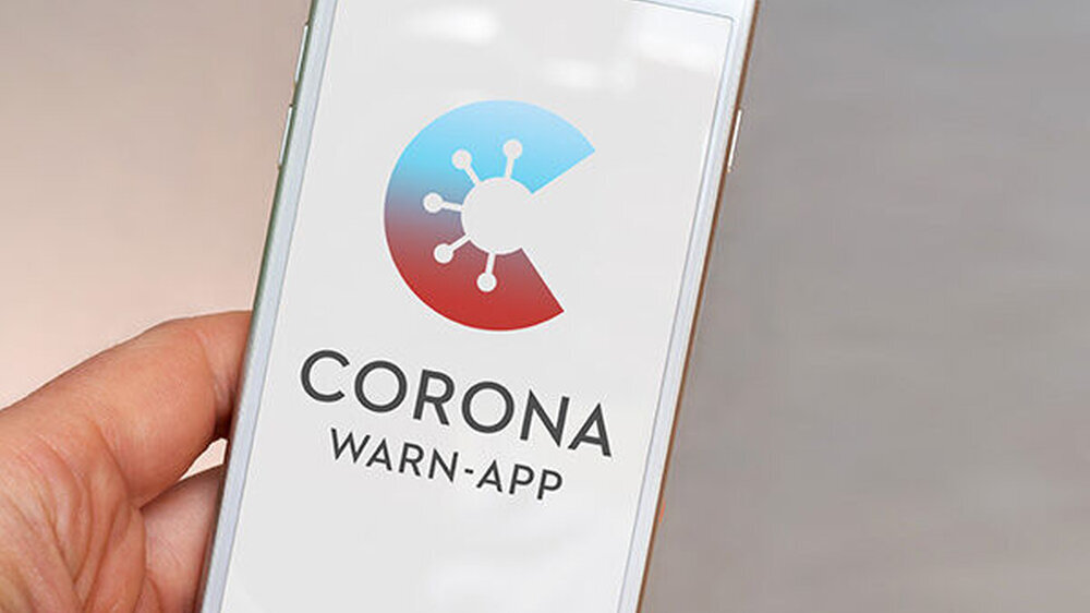 Damit mehr Bürger die Corona-Warn-App nutzen können, stellt Apple künftig auch für ältere iPhone-Modelle und Betriebsversionen die notwendige Schnittstelle bereit.