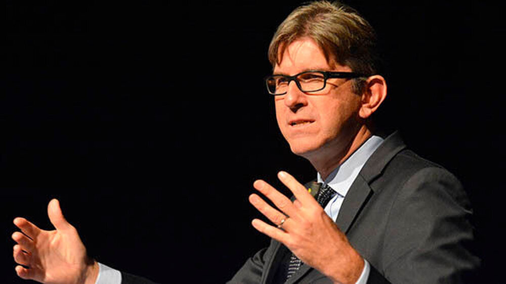 Der Journalist, Verleger und Publizist Dr. Wolfram Weimer sprach zum Thema „Die wilde Berliner Medienrepublik“. Anhand von vielen Beispielen demonstrierte er, dass die Politik immer mehr „mediatisiert“, das heißt, von den Medien beeinflusst, werd