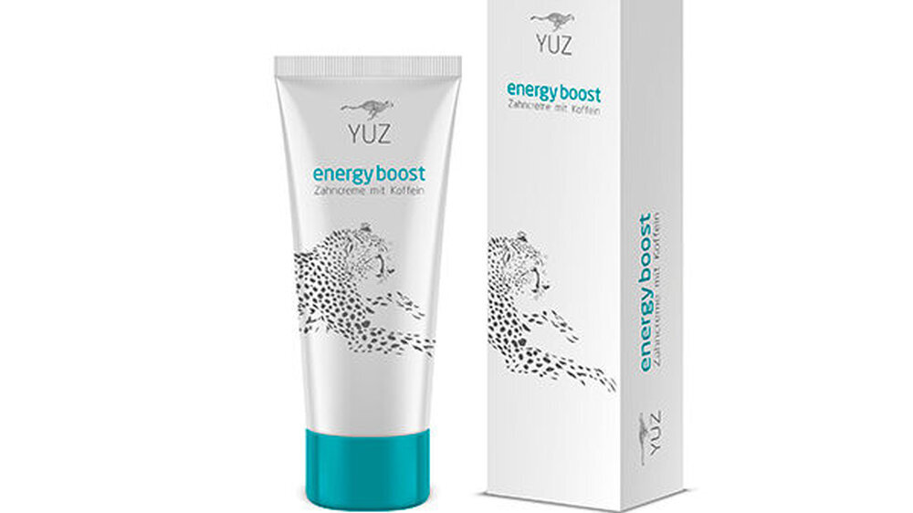 Die neue YUZ energy boost Zahncreme weist neben Fluorid und weiteren natürlichen Inhaltsstoffen für eine wirksame häusliche Prophylaxe auch Koffein auf.