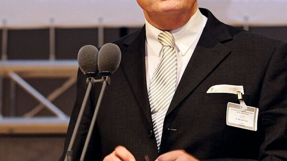 Warnt davor, die Qualität zahnmedizinischer Versorgung durch zusätzliche Abschlüsse unterhalb der zahnärztlichen Ausbildung zu gefährden: Kammerpräsident Dr. Michael Frank