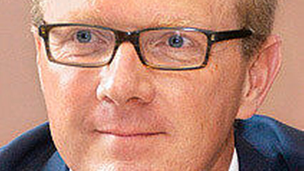Prof. Dr. Thomas Schlegel, Kanzlei für Medizinrecht, Frankfurt, führte aus, dass der Zahnarzt die Verantwortung für seine delegierte Leistung trage. Das Zahnheilkundegesetz diene als Bollwerk, um Leistungs- substitution zu verhindern. Delegation gehöre in die Hände des Berufsstandes, da diese eine berufsrechtliche Regelung sei. |