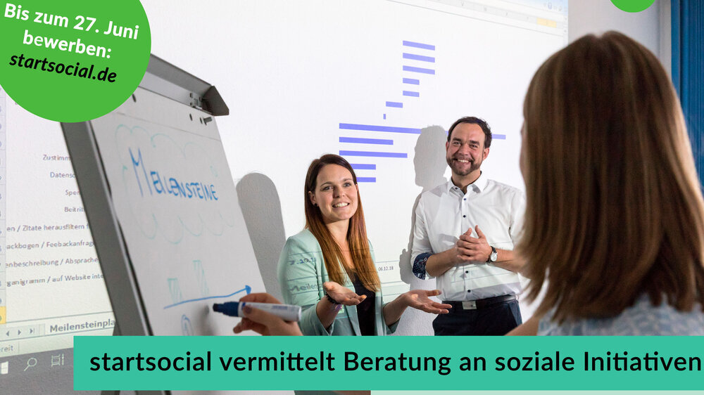 100 Projekte fördert startsocial pro Jahr in Deutschland. Die Preisverleihung unter den 25 besten Projekten wird im Sommer 2022 in Berlin stattfinden.