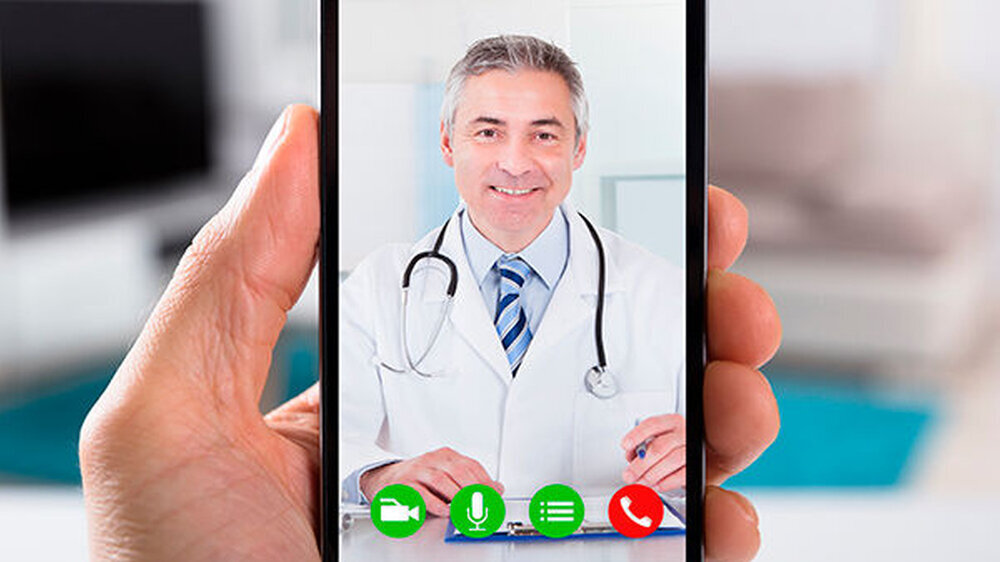 Videokommunikation ist den etablierten Versorgungsformen offenbar nicht unterlegen. Ein Grund dafür könnte sein: Auch bei der Videotelefonie ist ein direkter Augenkontakt zwischen Arzt und Patient möglich.