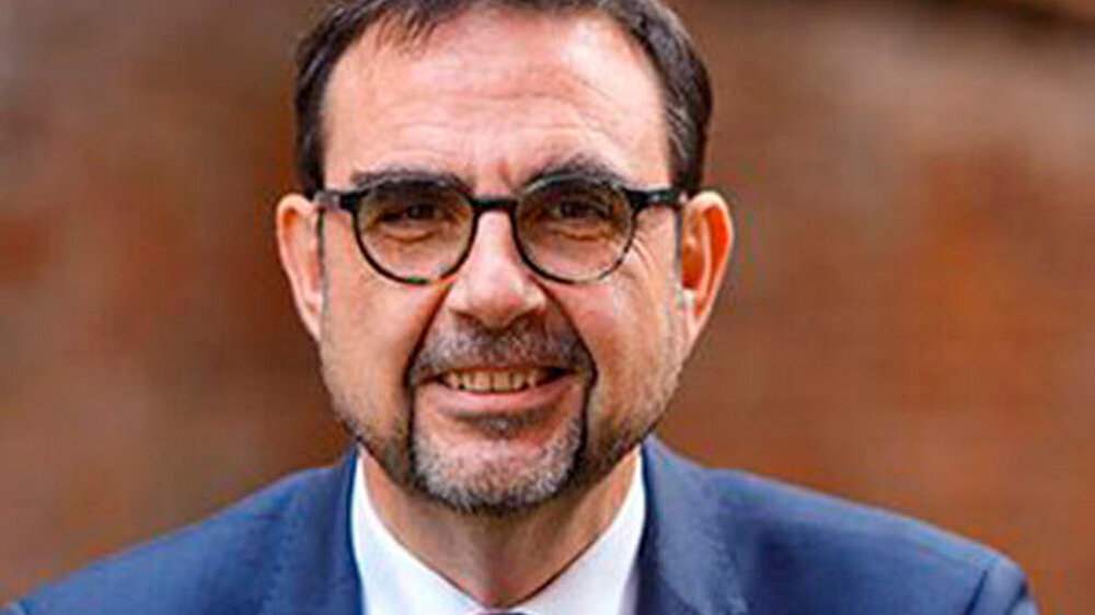 Bayerns Gesundheitsminister Klaus Holetschek hat sich dafür ausgesprochen, dass der Bund Transparenz bei MVZ schaffen muss: Profit dürfe nicht bestimmend für die ambulante Gesundheitsversorgung sein.
