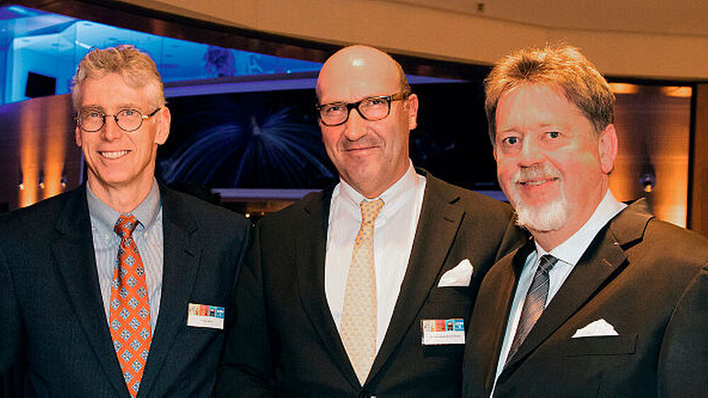 Roger Sturm, Dr. Karl-Georg Pochhammer, Dr. Günther E. Buchholz |