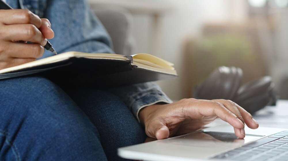 Online Suche im Laptop Online Suche im Laptop