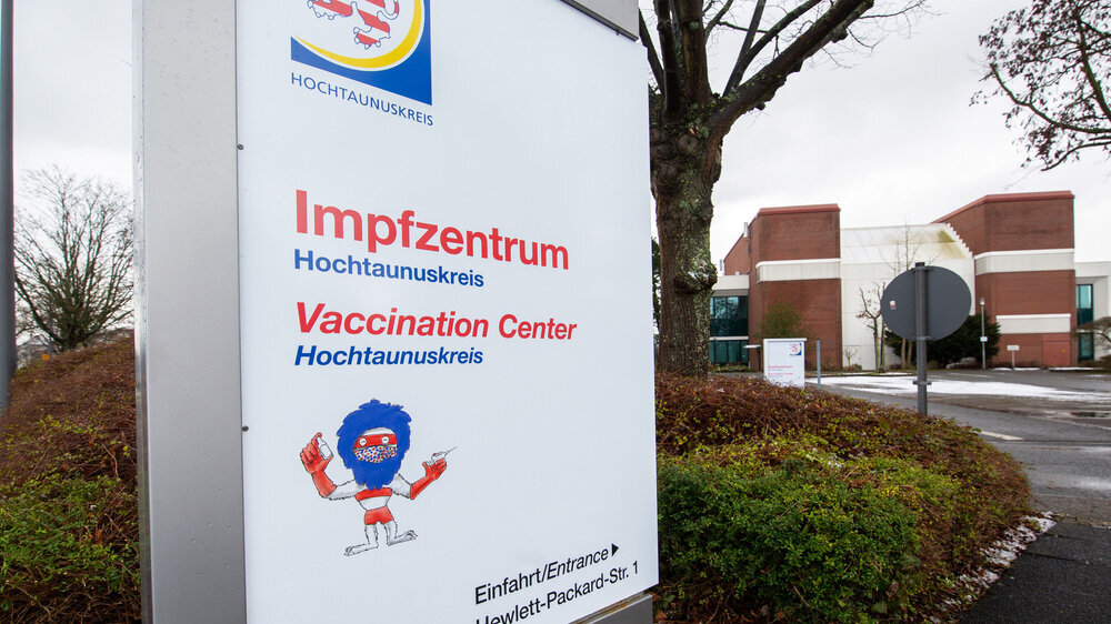 An den kommenden zwei Wochenenden erhalten alle Zahnärztinnen und Zahnärzte in Hessen ein Impfangebot.