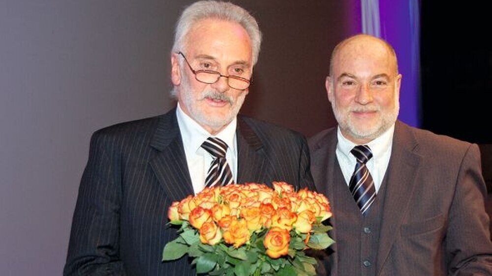 Ausgezeichnet: Dr. Wolfgang Schmiedel überreichte Dr. Klaus Felgentreff die Ewald-Harndt-Medaille.