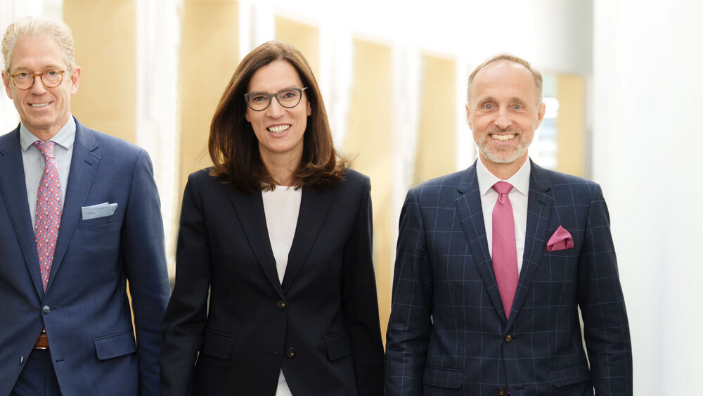 Dr. Andreas Gassen, Dr. Stephan Hofmeister und der Dr. Sibylle Steiner, Vorstand KBV
